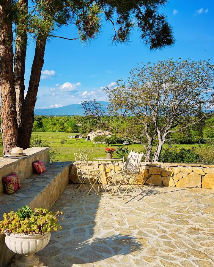 Bed and Breakfast Domaine De La Brave Pernes-les-Fontaines Exterior foto