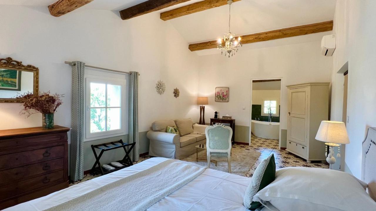 Bed and Breakfast Domaine De La Brave Pernes-les-Fontaines Exterior foto