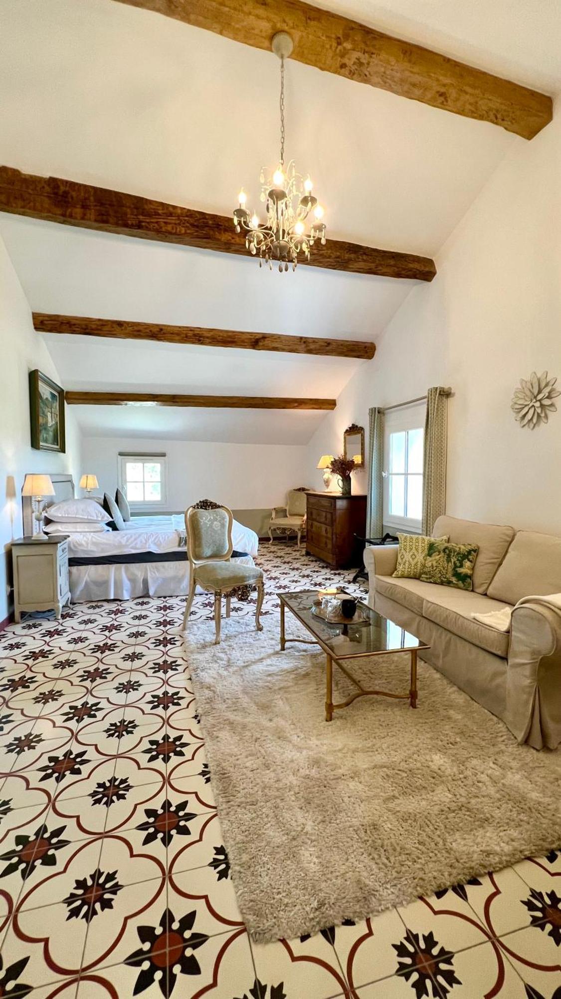 Bed and Breakfast Domaine De La Brave Pernes-les-Fontaines Zimmer foto