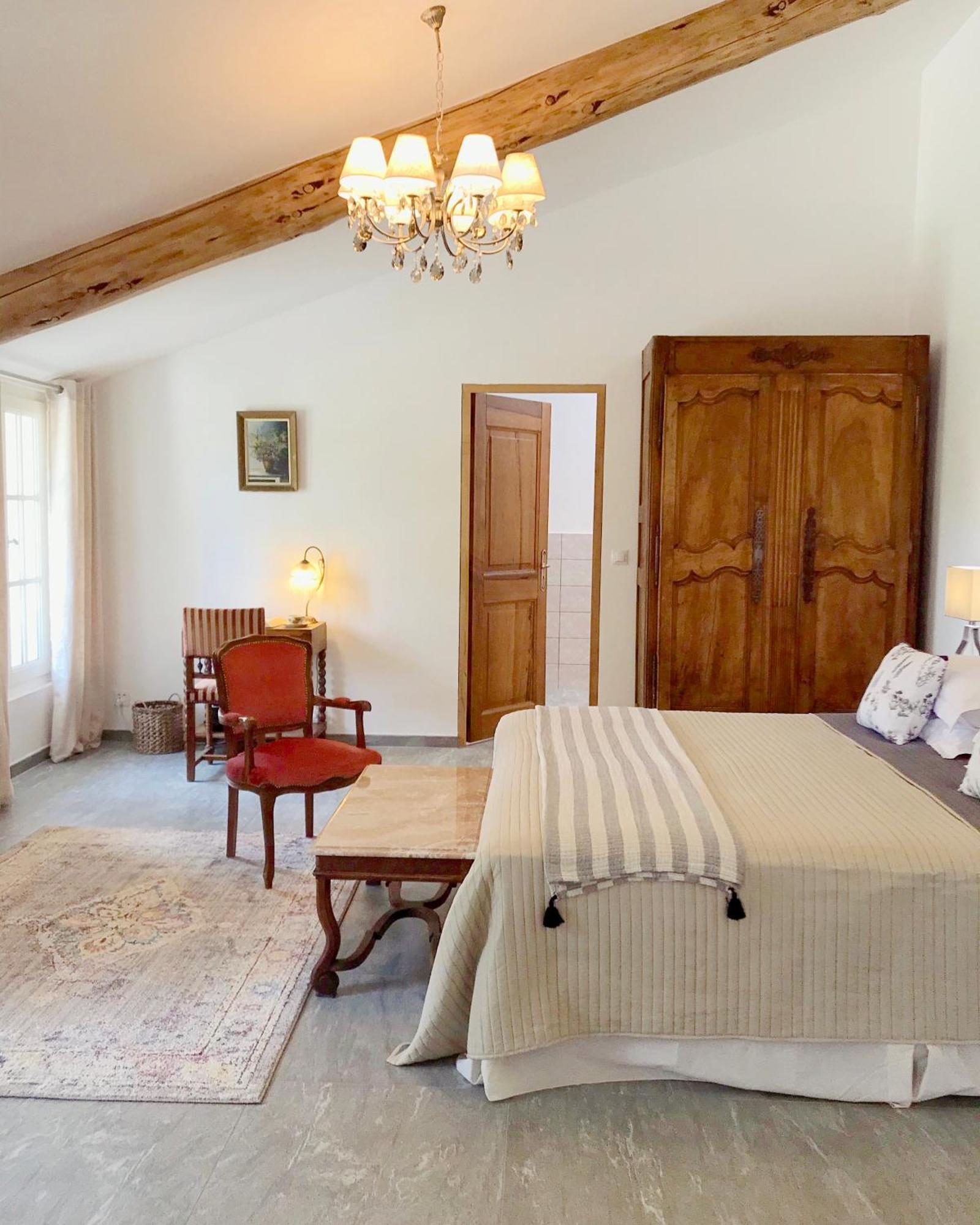 Bed and Breakfast Domaine De La Brave Pernes-les-Fontaines Zimmer foto